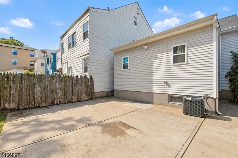 87 E 17th Street Paterson NJ 07524