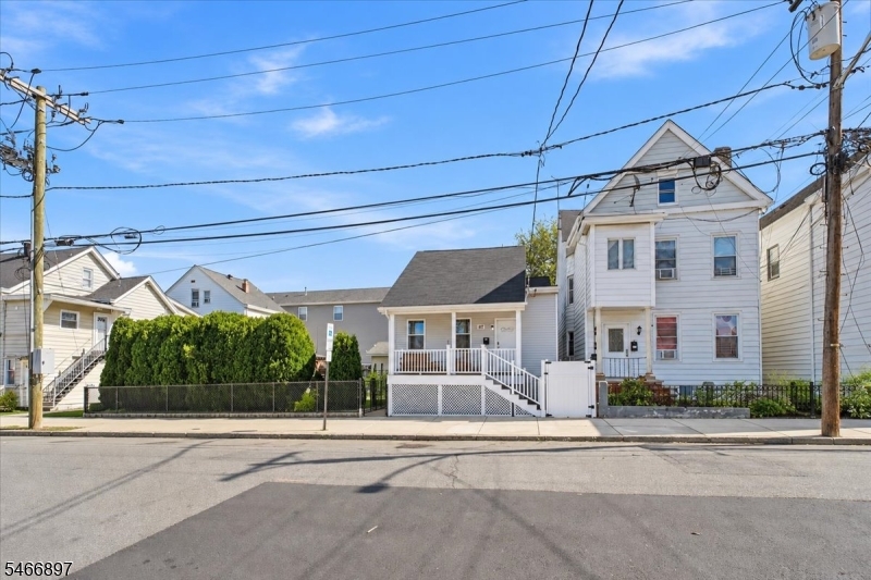 87 E 17th Street Paterson NJ 07524
