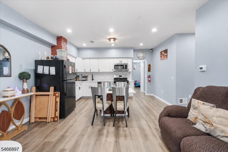87 E 17th Street Paterson NJ 07524