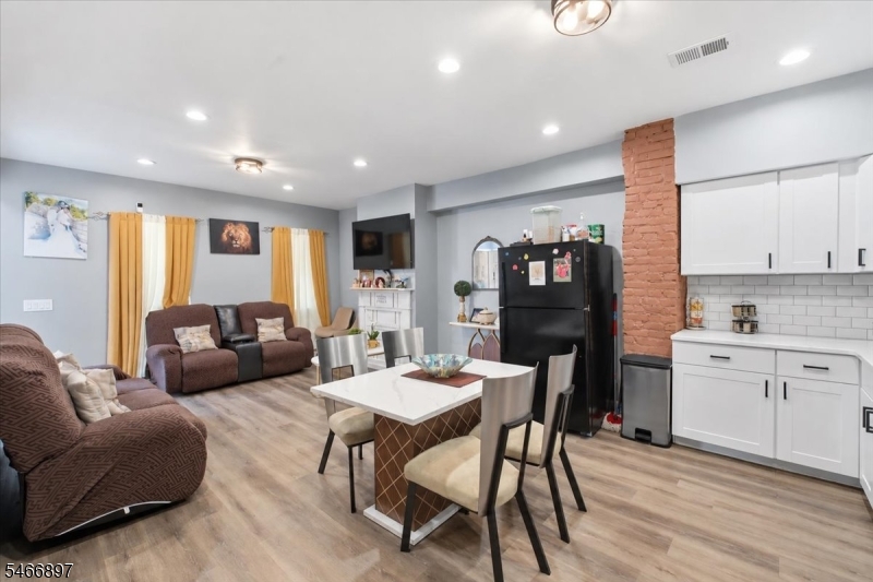 87 E 17th Street Paterson NJ 07524