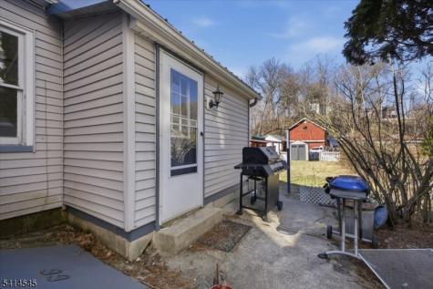 329 Water Street Belvidere NJ 07823
