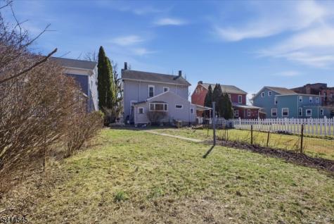 329 Water Street Belvidere NJ 07823