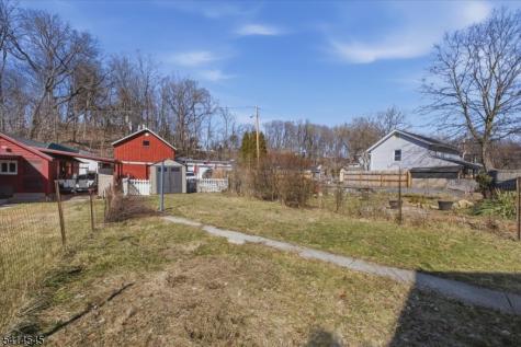 329 Water Street Belvidere NJ 07823