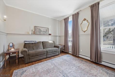 329 Water Street Belvidere NJ 07823