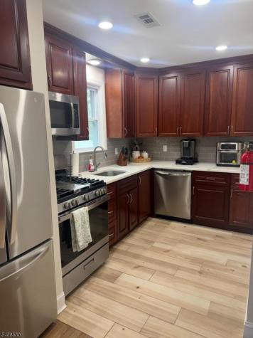 17 Kenvil Avenue Roxbury NJ 07876