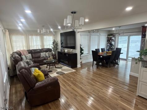 17 Kenvil Avenue Roxbury NJ 07876