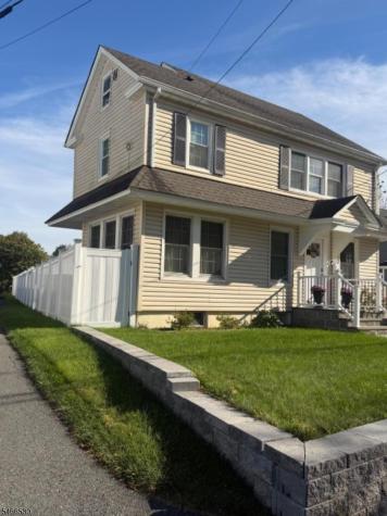 17 Kenvil Avenue Roxbury NJ 07876