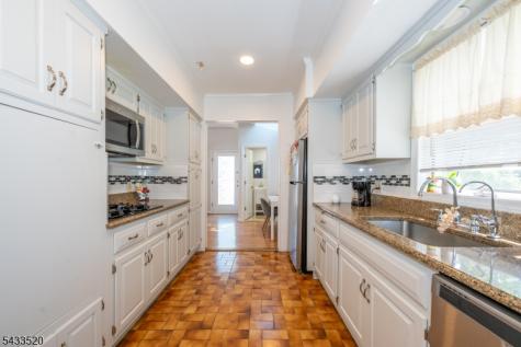 690 Garden Street Maywood NJ 07607