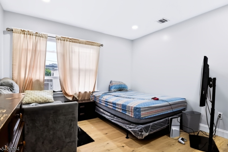 649 E 30th Street Paterson NJ 07513