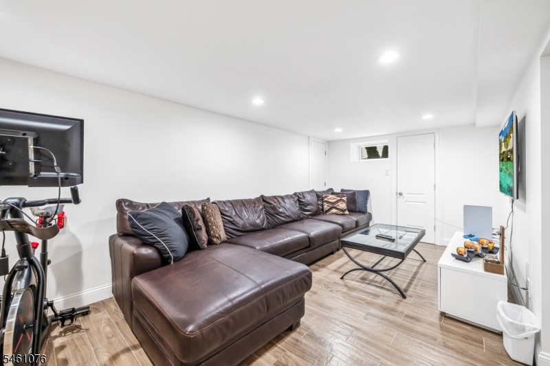 157 Gordon Avenue Totowa NJ 07512