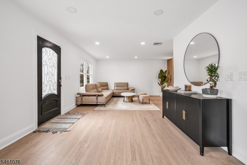 157 Gordon Avenue Totowa NJ 07512