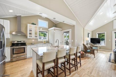 53 Shore Avenue Greenwood Lake NJ 10925