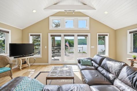 53 Shore Avenue Greenwood Lake NJ 10925