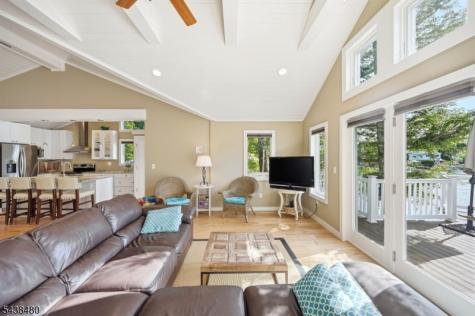 53 Shore Avenue Greenwood Lake NJ 10925