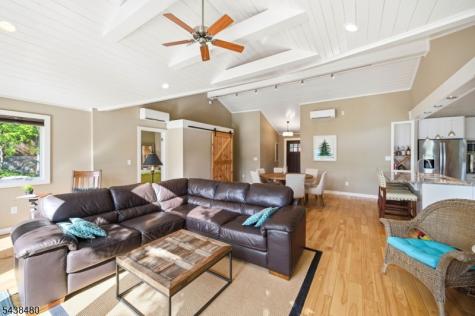 53 Shore Avenue Greenwood Lake NJ 10925