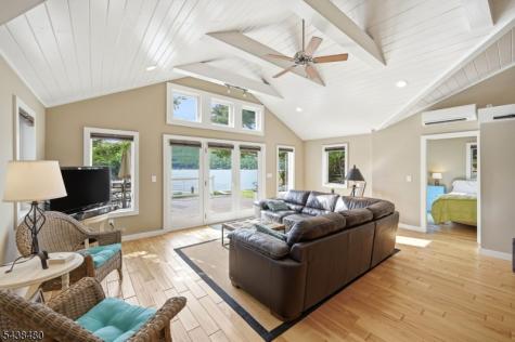 53 Shore Avenue Greenwood Lake NJ 10925