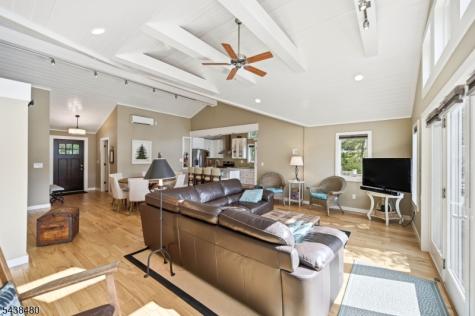 53 Shore Avenue Greenwood Lake NJ 10925