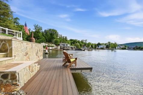 53 Shore Avenue Greenwood Lake NJ 10925