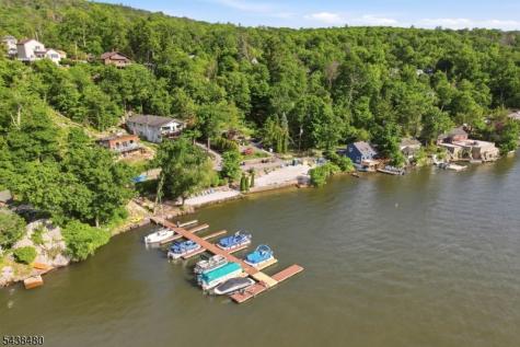 53 Shore Avenue Greenwood Lake NJ 10925