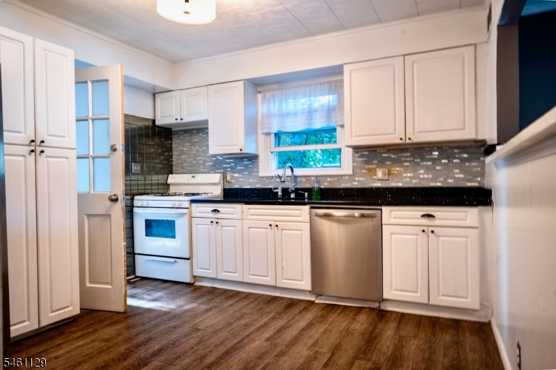 12 Central Avenue Pompton Lakes NJ 07442