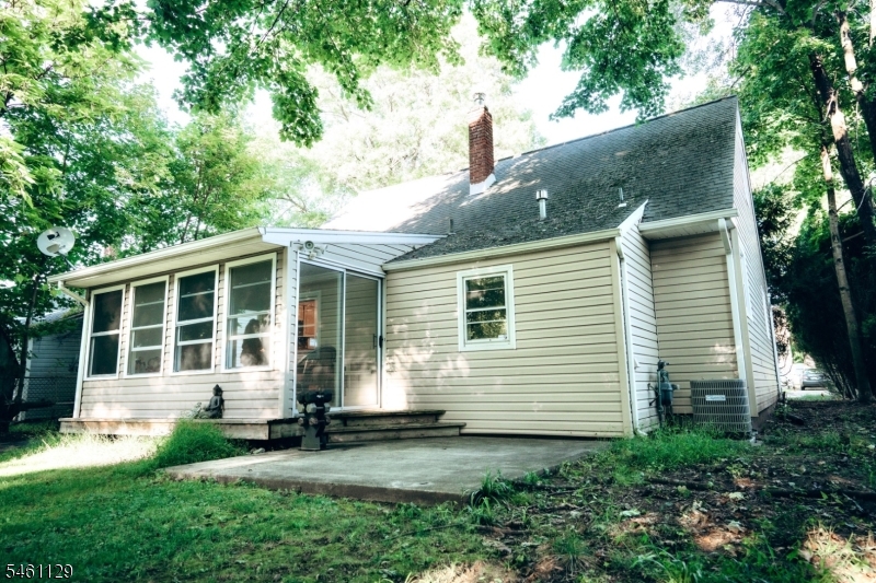 12 Central Avenue Pompton Lakes NJ 07442