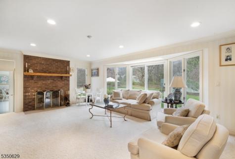 4 Ascot Lane Mendham NJ 07960