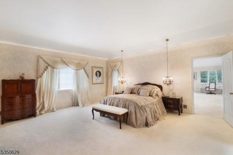 4 Ascot Lane Mendham NJ 07960