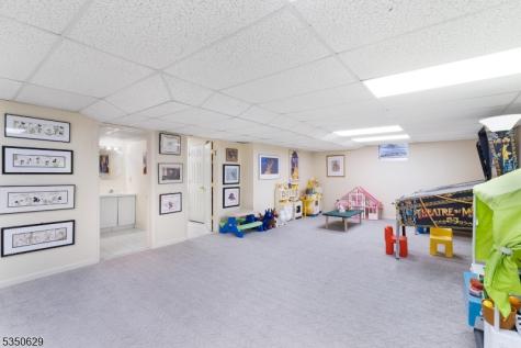 4 Ascot Lane Mendham NJ 07960
