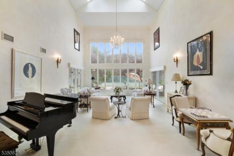4 Ascot Lane Mendham NJ 07960