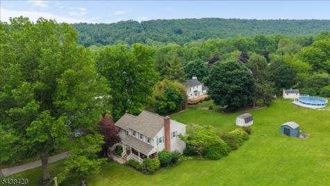79 Main Street Califon NJ 07830