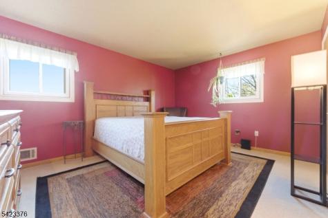 403 Red School Lane Lopatcong NJ 08865