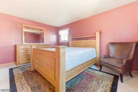 403 Red School Lane Lopatcong NJ 08865