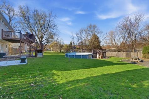 403 Red School Lane Lopatcong NJ 08865