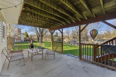 403 Red School Lane Lopatcong NJ 08865