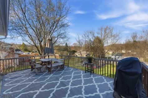 403 Red School Lane Lopatcong NJ 08865