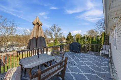 403 Red School Lane Lopatcong NJ 08865