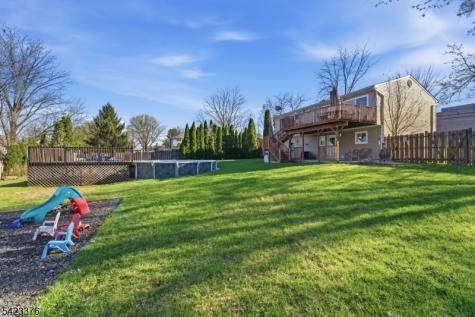 403 Red School Lane Lopatcong NJ 08865