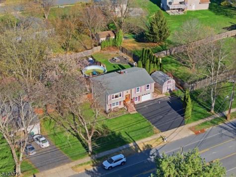 403 Red School Lane Lopatcong NJ 08865