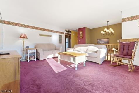 403 Red School Lane Lopatcong NJ 08865
