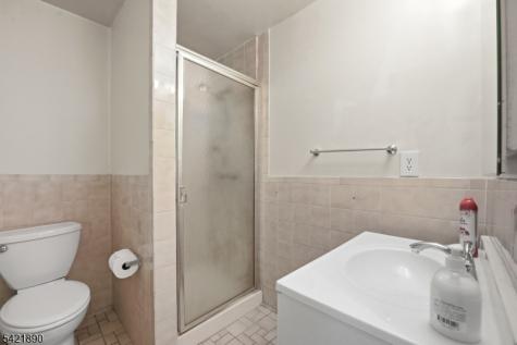 674 Berkeley Avenue City Of Orange NJ 07050