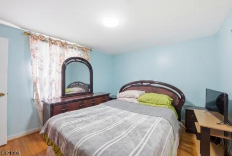 674 Berkeley Avenue City Of Orange NJ 07050