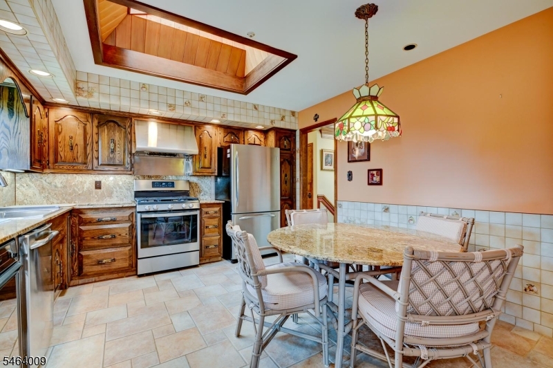 134 Hillside Avenue Nutley NJ 07110