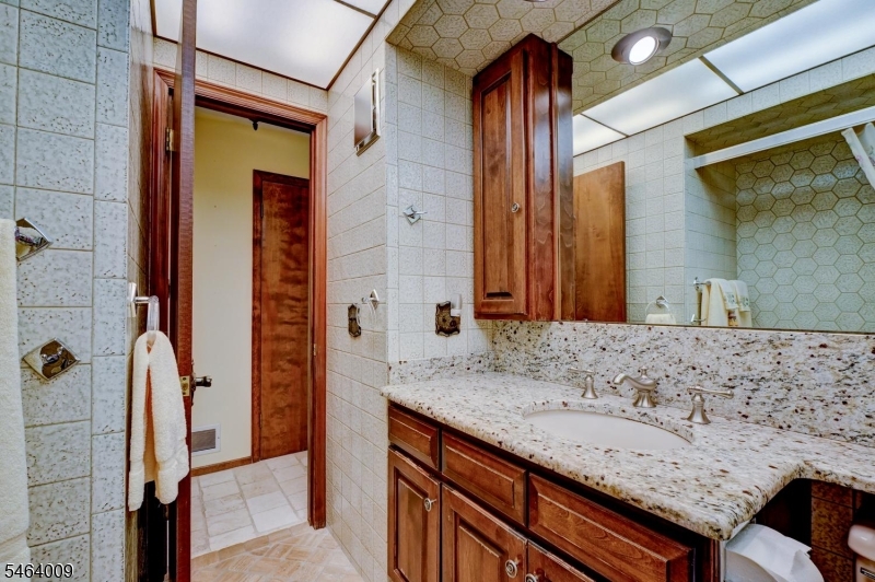 134 Hillside Avenue Nutley NJ 07110