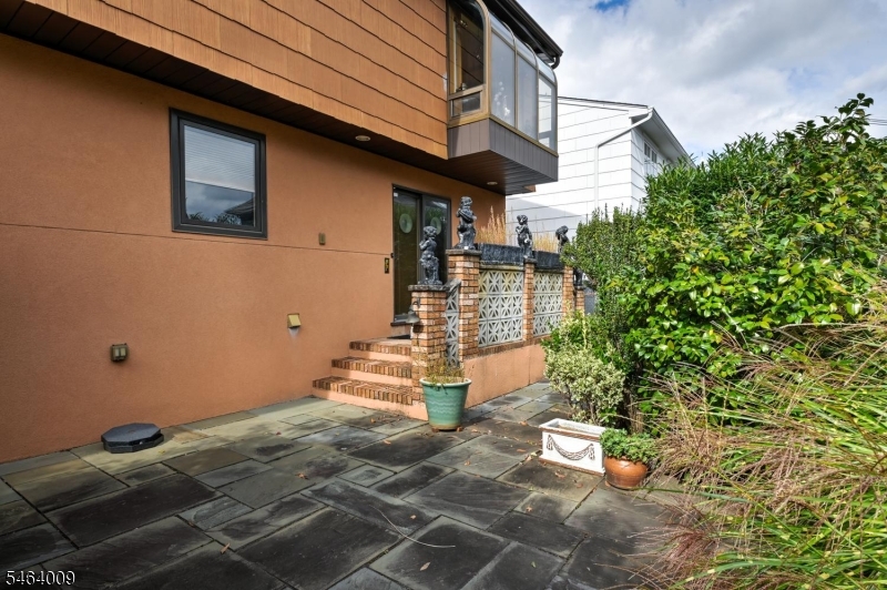 134 Hillside Avenue Nutley NJ 07110