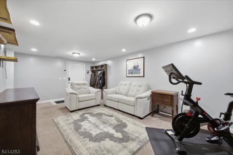 66 Ridgeway Avenue Hope NJ 07825