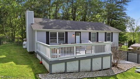 66 Ridgeway Avenue Hope NJ 07825