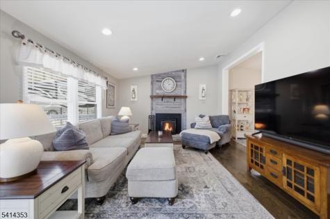 66 Ridgeway Avenue Hope NJ 07825