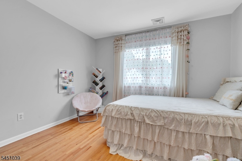 7 Hoagland Court Bridgewater NJ 08807
