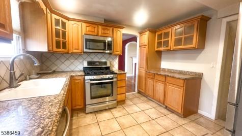 706 Cedar Avenue Elizabeth NJ 07202