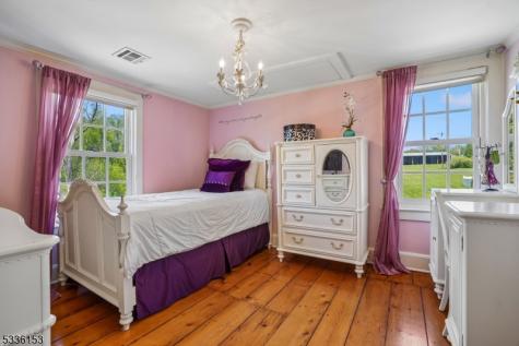 70 Pleasant Run Road Readington NJ 08822